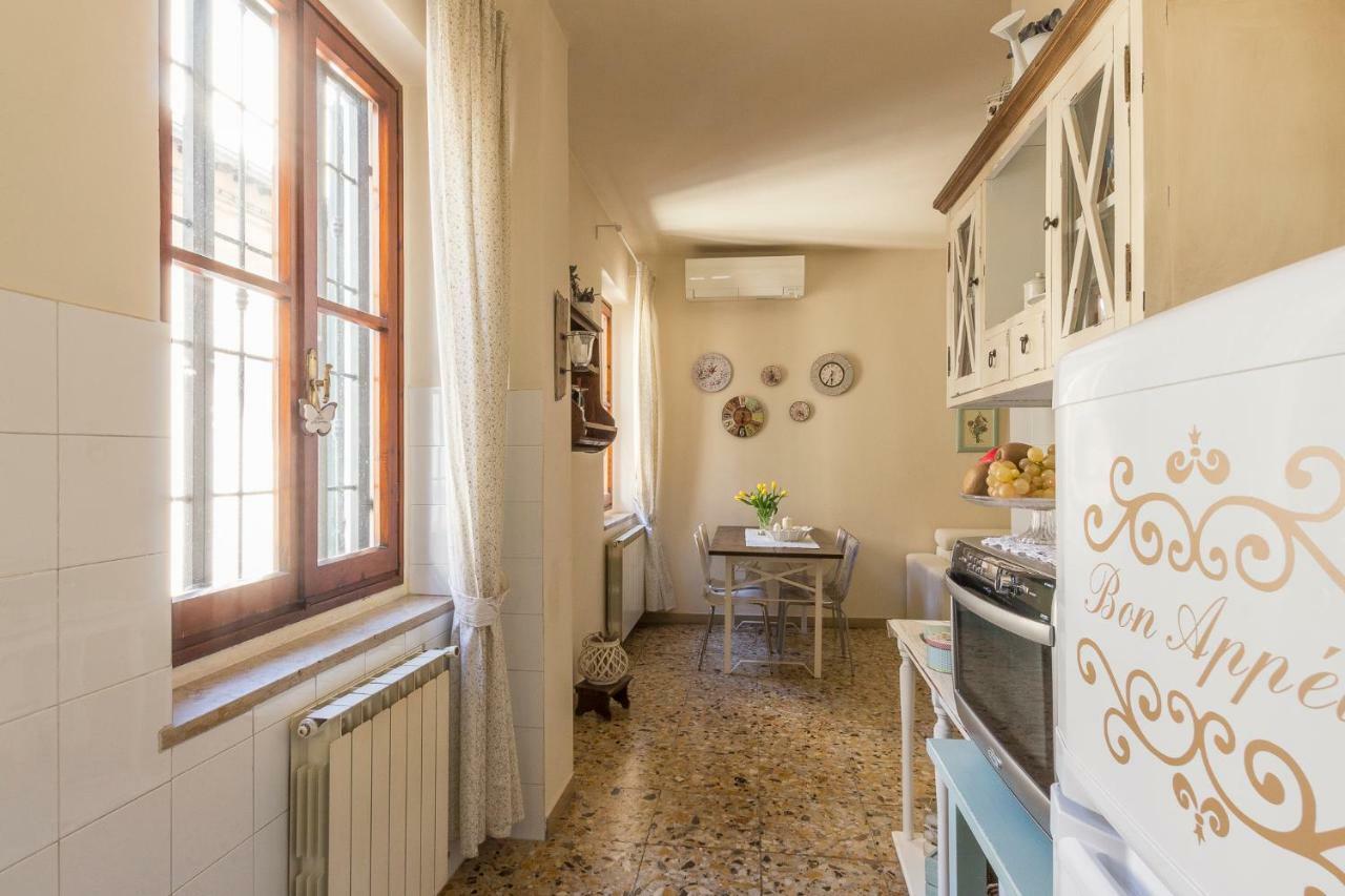 Casa Laura Apartment ฟลอเรนซ์ ภายนอก รูปภาพ