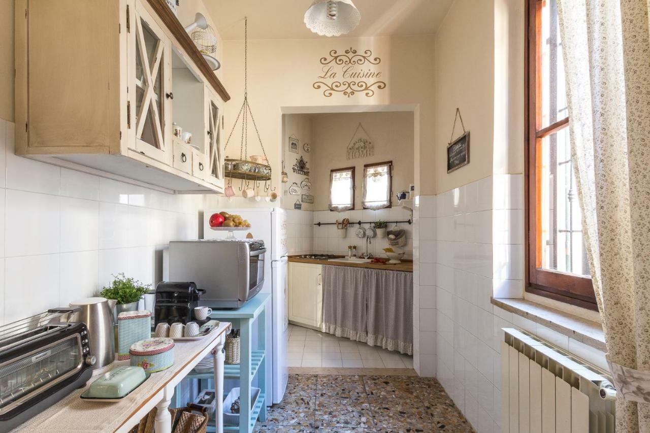 Casa Laura Apartment ฟลอเรนซ์ ภายนอก รูปภาพ